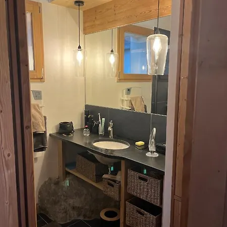 Confort Au Pied Des Pistes, 10 Personnes, 5 - Ch12