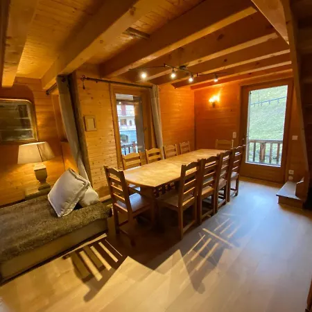 Confort Au Pied Des Pistes, 10 Personnes, 5 - Ch12 Chalet